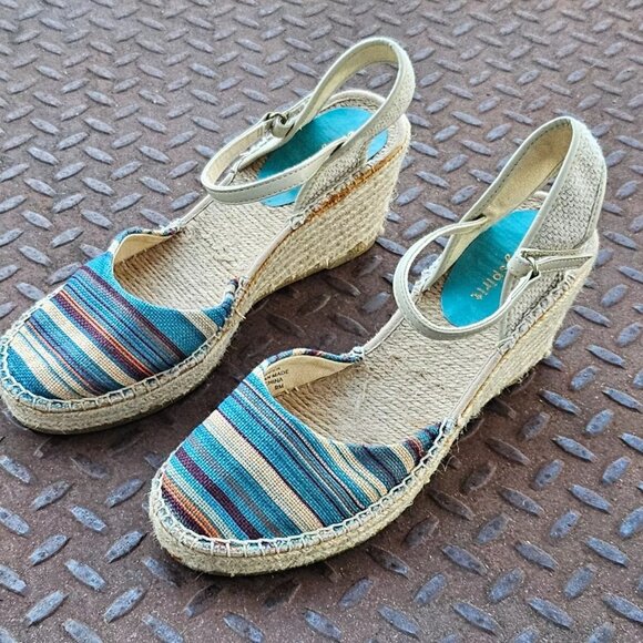 Easy Spirit Women Sandal Wedge Espadrille ESBAYSPRAY Shoe Fabric Upper Size 9M - Picture 2 of 10